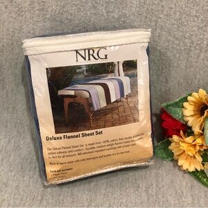 NWT - Royal Blue Massage Table NRG Deluxe Flannel Sheet Set